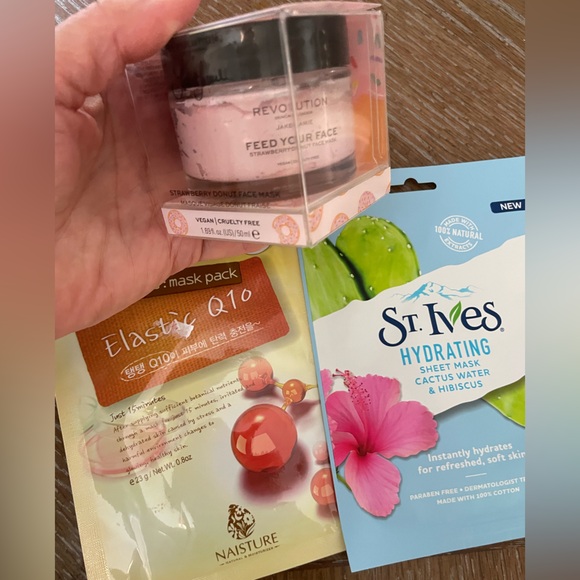 Makeup Revolution Other - St. Ives Hydrating Sheet Mask & Revolution feed your face strawberry donut mask